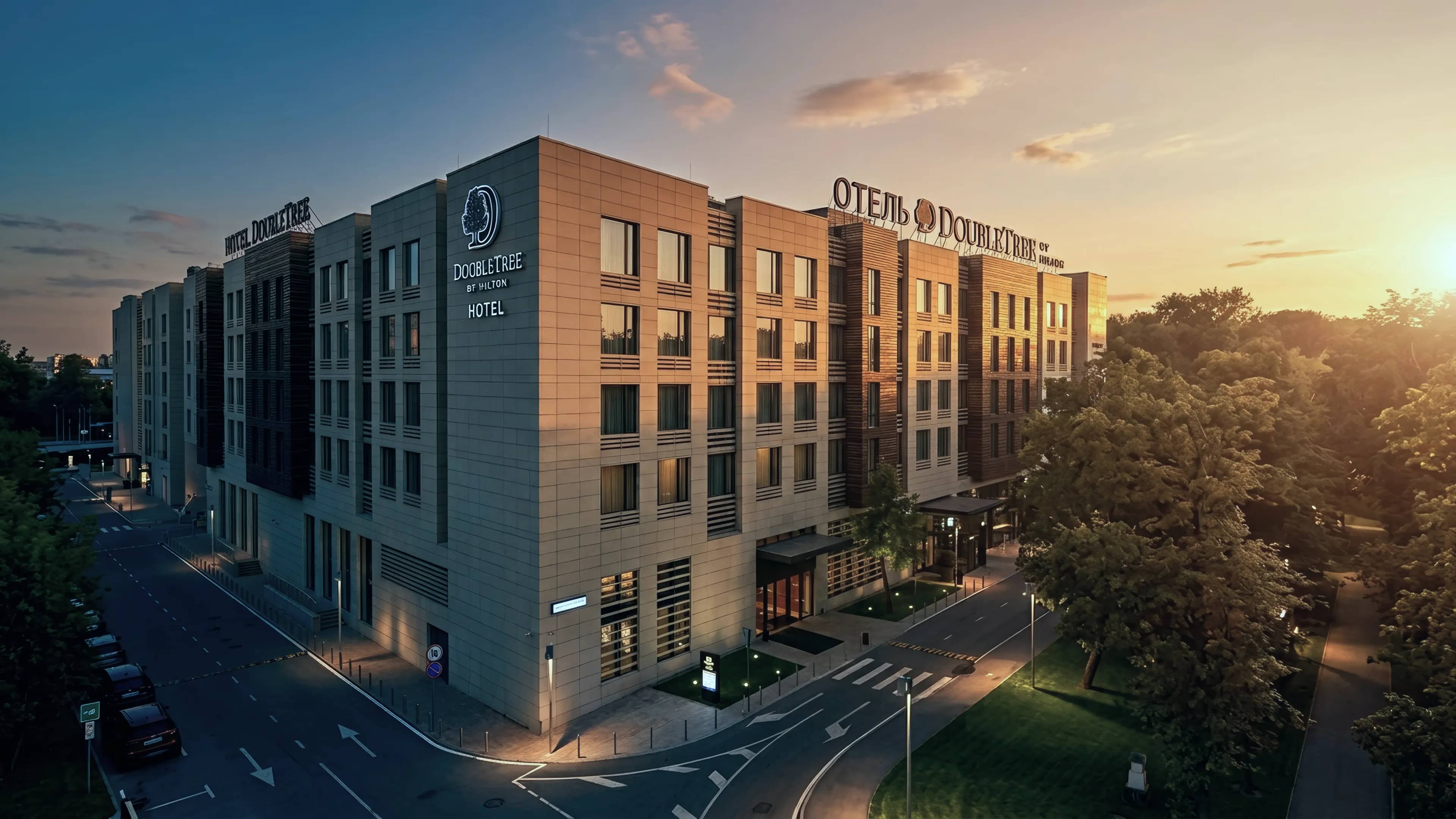 Отель DoubleTree by Hilton Moscow Marina Hotel